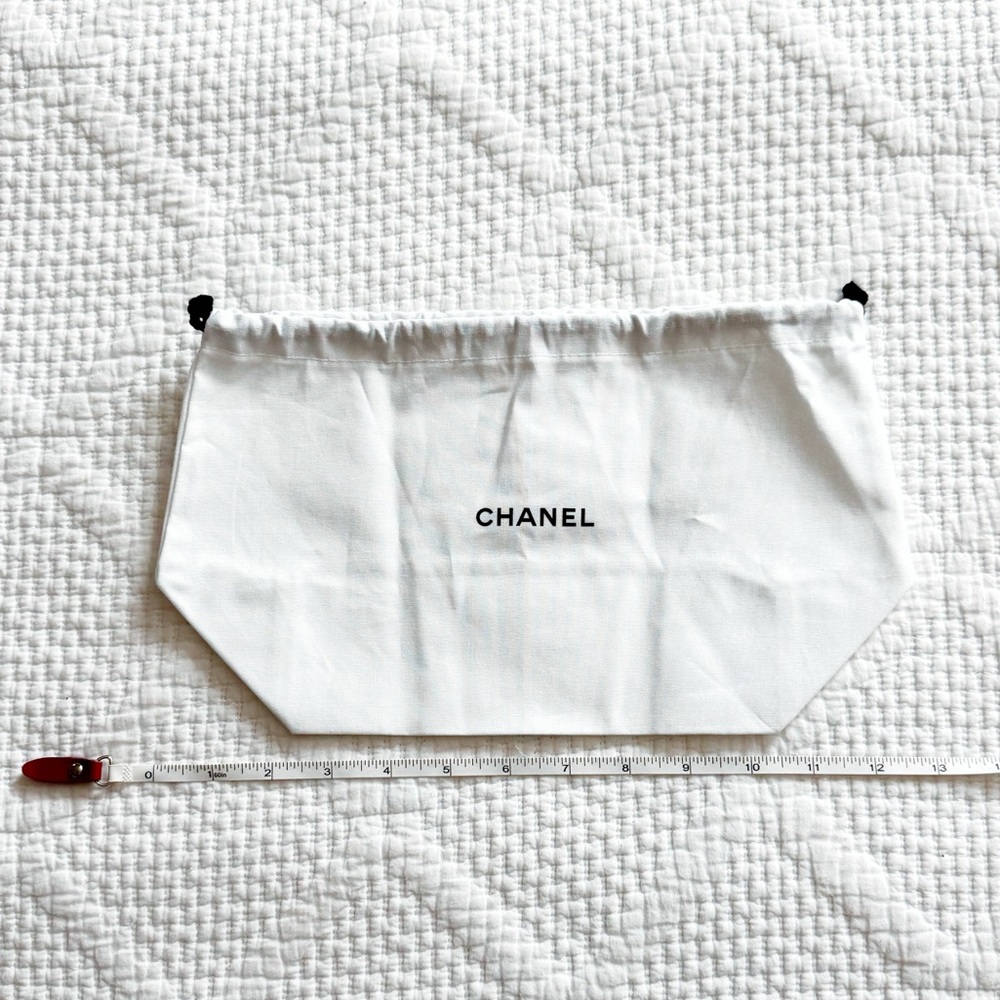 CHANEL White Drawstring Bag